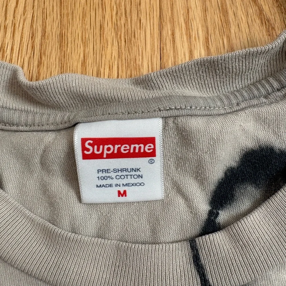 Graphic T-Shirt with Circle Pattern - Picture 2 of 3